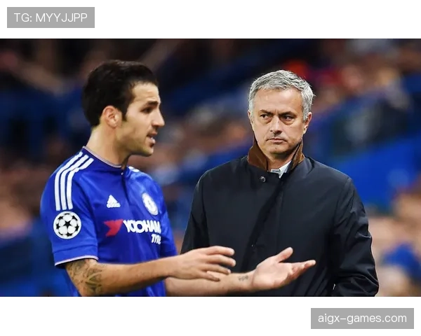 滕哈赫与穆里尼奥的执教风格分析：现代足球战术的两位大师如何影响比赛格局